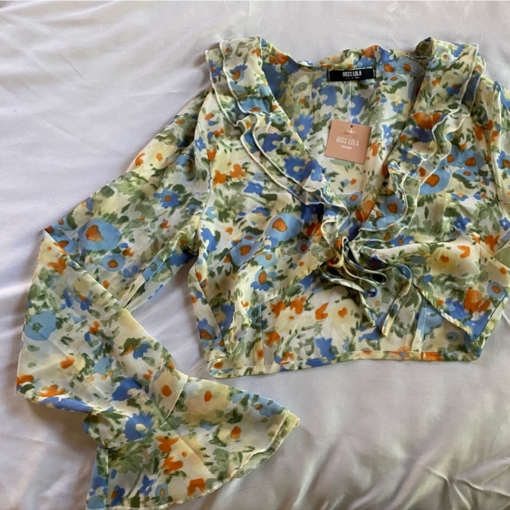 DONATING SOON Floral Ruffle Top Miss Lola